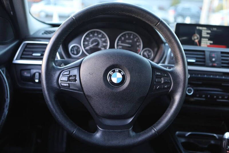 2016 BMW 3 Series 320i xDrive