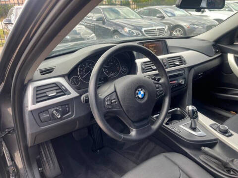 2014 BMW 3 Series 320i