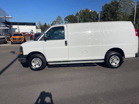 2023 Chevrolet Express 2500