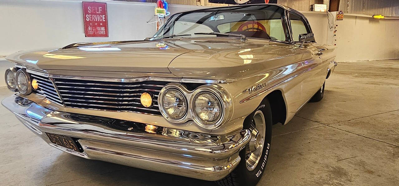 1960 Pontiac Ventura 25