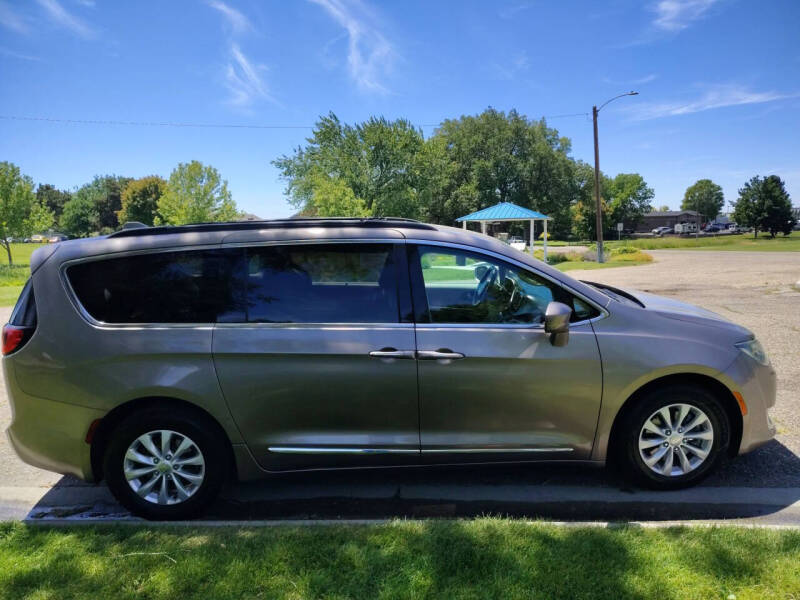 2017 Chrysler Pacifica
