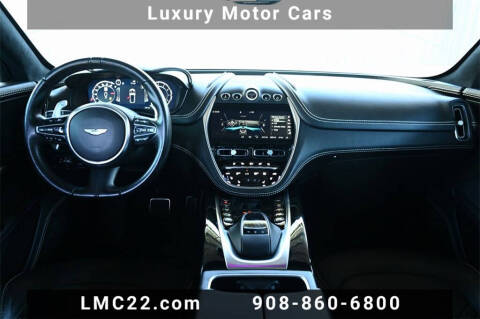 2021 Aston Martin DBX