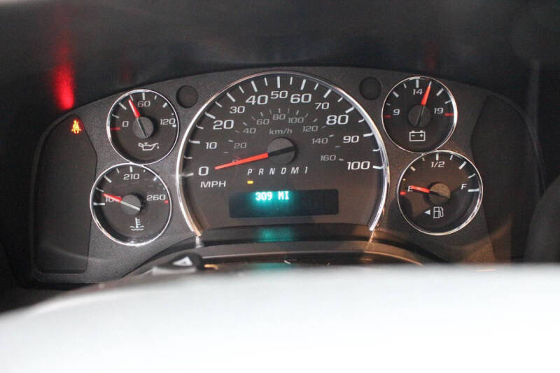 2025 Chevrolet Express 3500