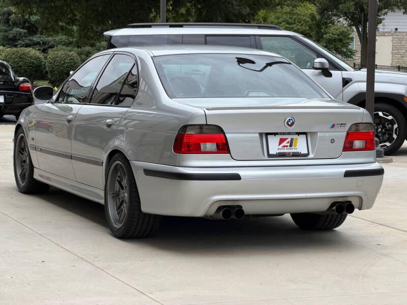 2002 BMW M5