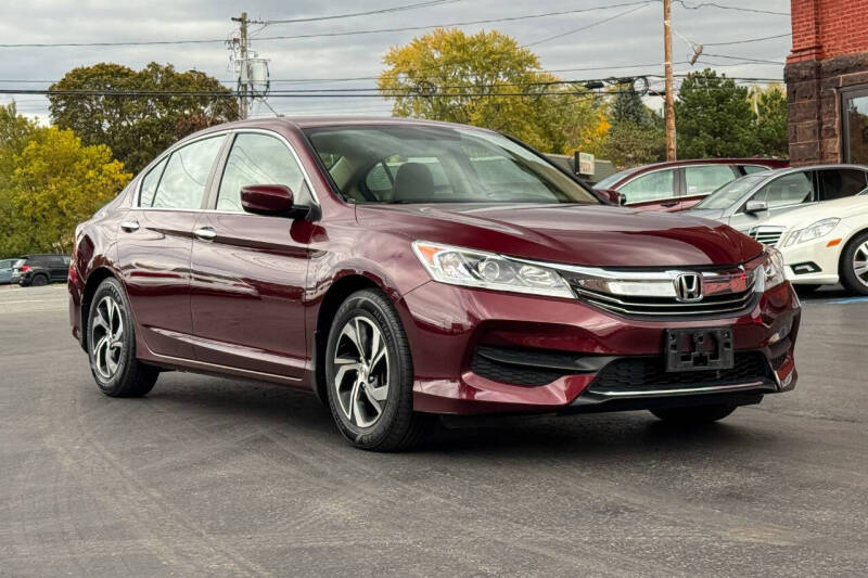 2017 Honda Accord LX's photo
