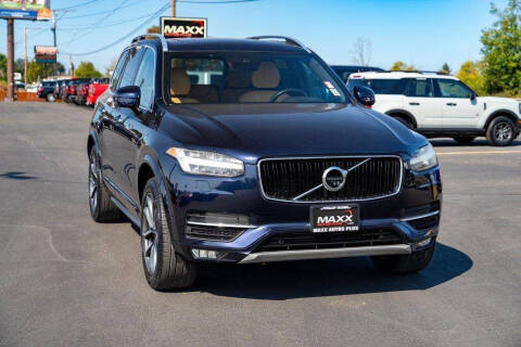 2017 Volvo XC90 T6 Momentum