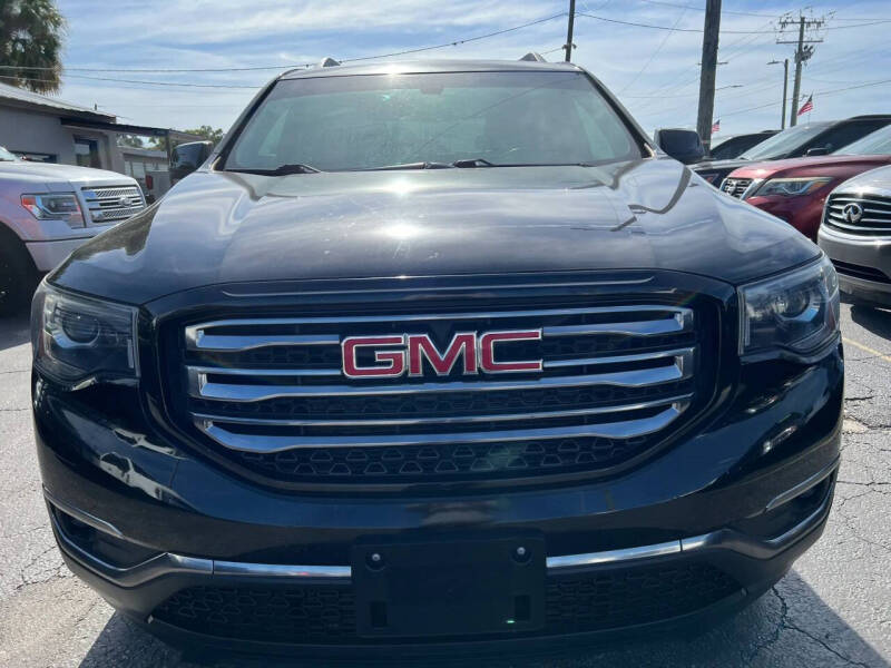 2017 GMC Acadia SLT-1