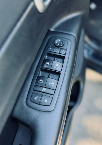 2017 Jeep Grand Cherokee Laredo E