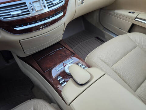 2010 Mercedes-Benz S-Class S 550 4MATIC