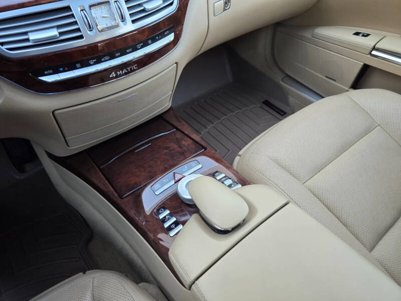 2010 Mercedes-Benz S-Class S 550 4MATIC