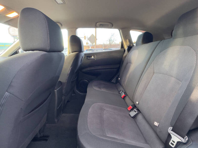 2011 Nissan Rogue S Krom