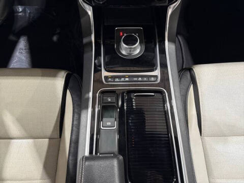 2016 Jaguar XF R-Sport