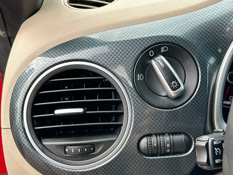 2013 Volkswagen Beetle Convertible