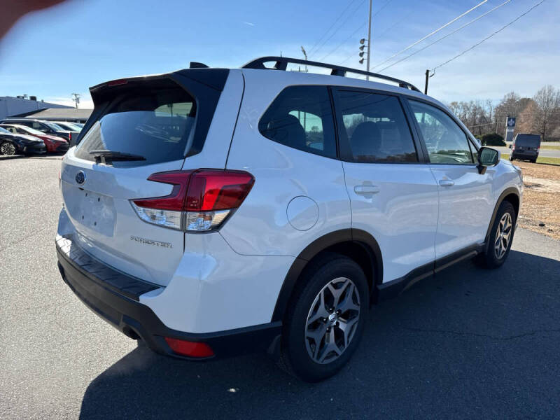 2024 Subaru Forester Premium