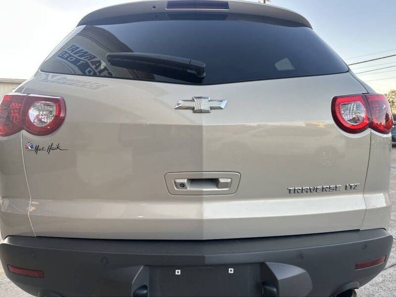 2011 Chevrolet Traverse LTZ