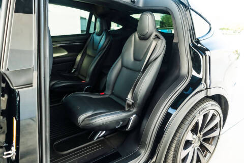 2022 Tesla Model X Plaid