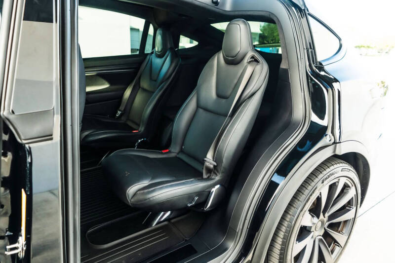 2022 Tesla Model X Plaid