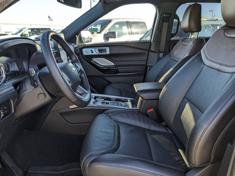 2023 Ford Explorer Platinum