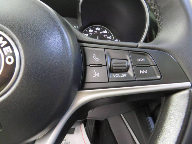 2018 Alfa Romeo Stelvio Ti