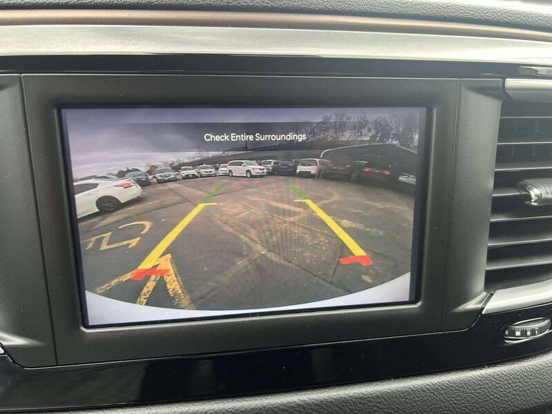 2024 Chrysler Voyager LX