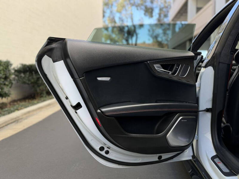 2014 Audi RS 7 4.0T quattro Prestige