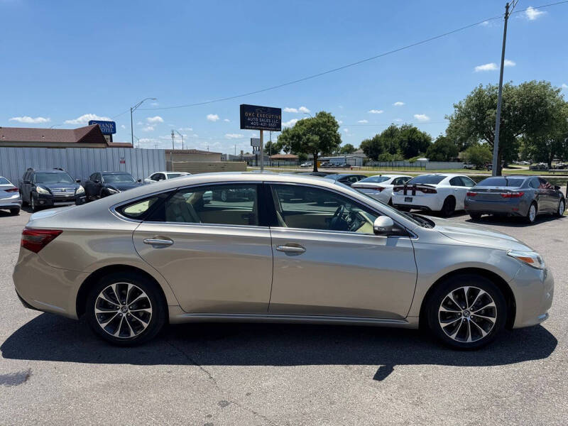 2017 Toyota Avalon XLE