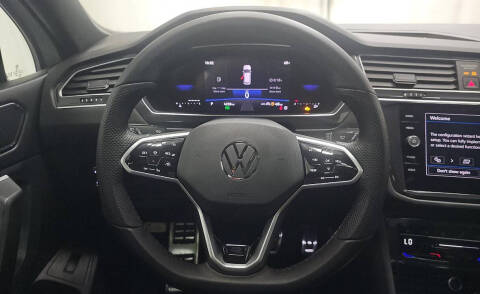 2024 Volkswagen Tiguan SE R-Line Black
