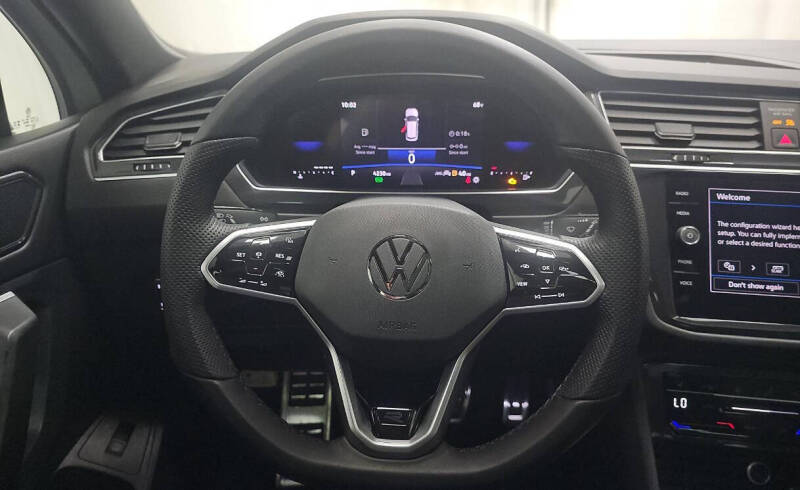 2024 Volkswagen Tiguan SE R-Line Black