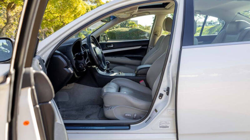 2009 Infiniti G37 Sedan Journey