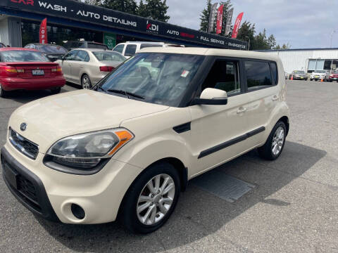 2013 Kia Soul +