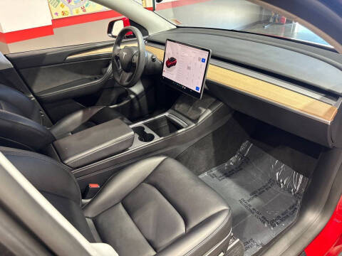2023 Tesla Model Y Performance