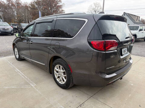 2020 Chrysler Pacifica Touring L