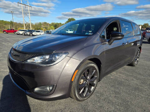 2018 Chrysler Pacifica Touring Plus