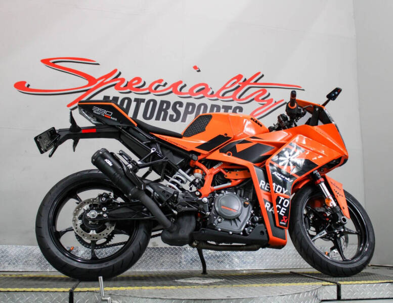 2023 KTM RC 390