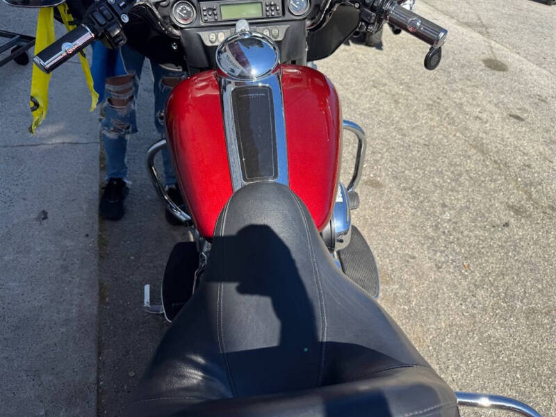 2009 Harley-Davidson FLHTC -
