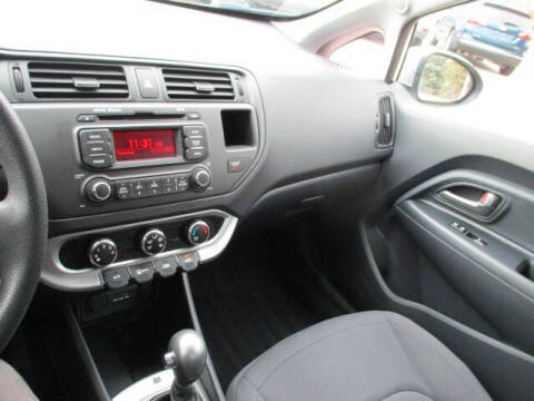 2013 Kia Rio 5-Door EX