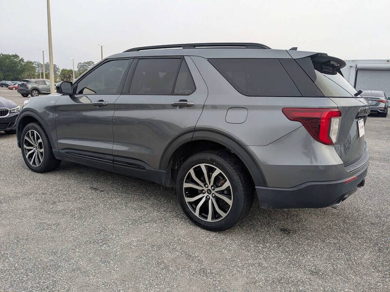 2022 Ford Explorer ST-Line