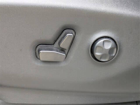 2024 Chrysler Pacifica Plug-In Hybrid Select