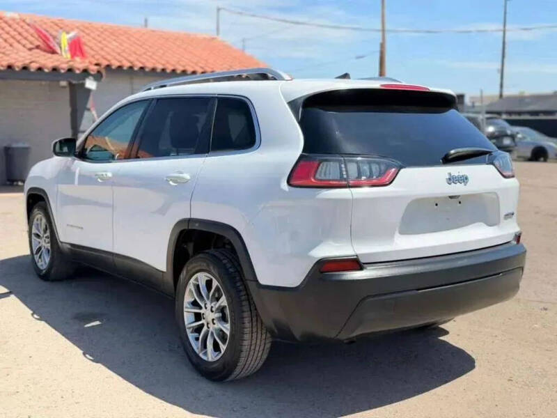 2019 Jeep Cherokee Latitude Plus