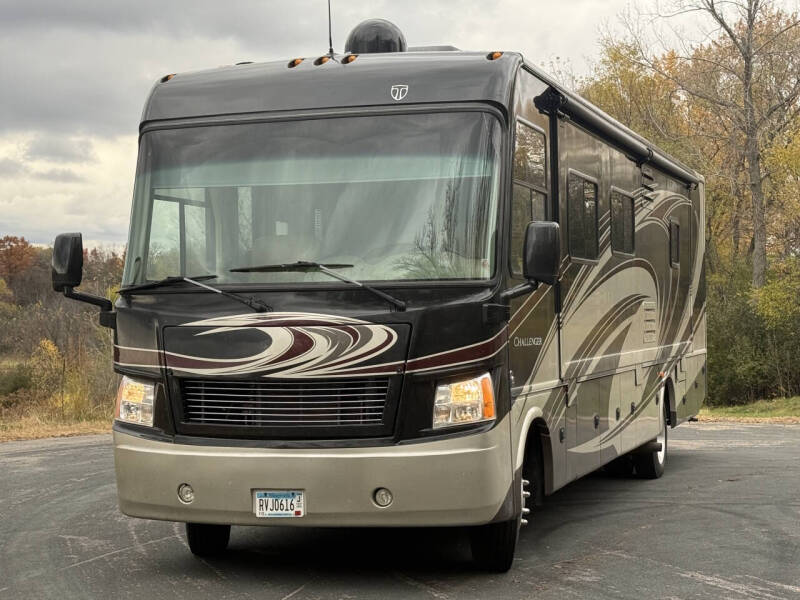 2014 Thor Motor Coach challanger
