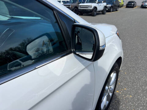 2022 Ford Edge Titanium