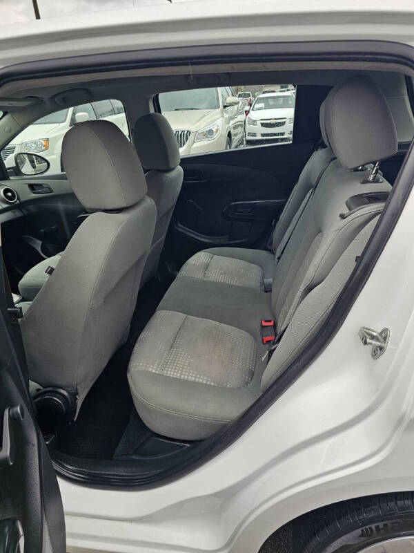 2016 Chevrolet Sonic LS Auto