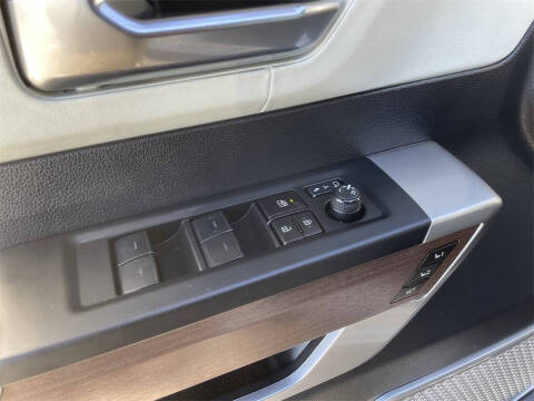 2023 Toyota Sequoia Capstone