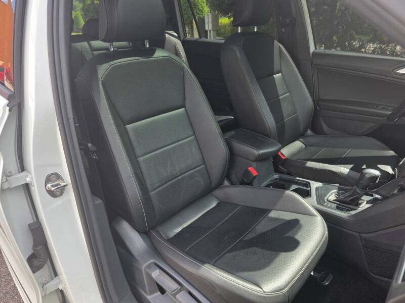 2021 Volkswagen Tiguan SE R-Line Black