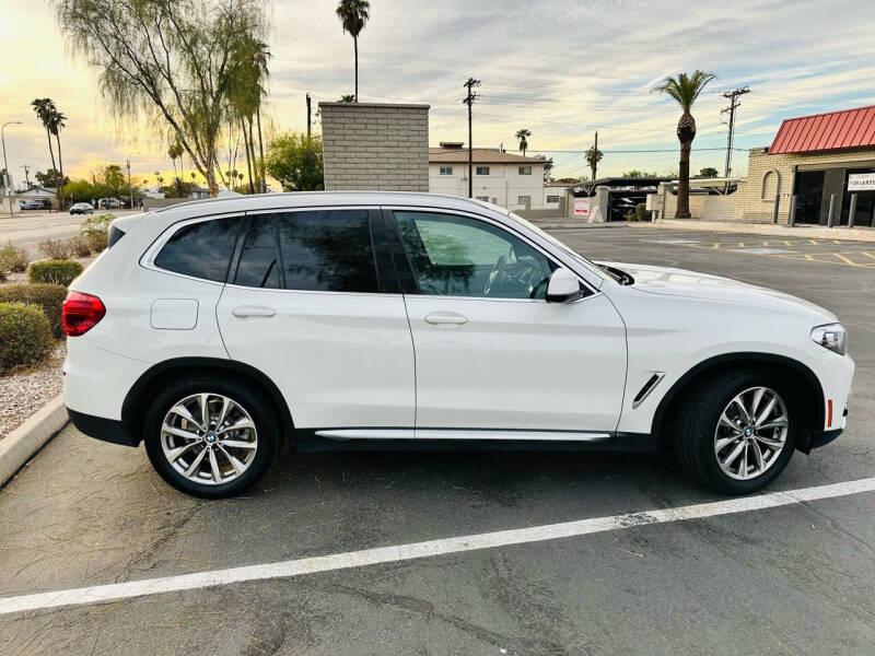 2019 BMW X3 30i photo 9