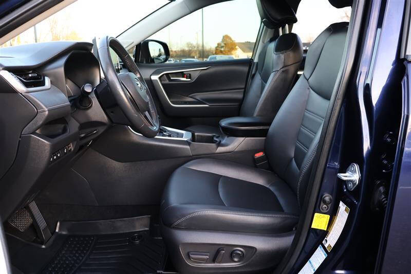 2022 Toyota RAV4 Hybrid XLE Premium