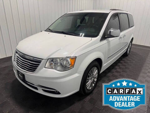 2015 Chrysler Town and Country Touring-L
