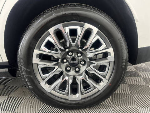 2023 GMC Yukon Denali Ultimate