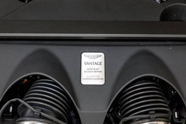 2026 Aston Martin Vantage Roadster