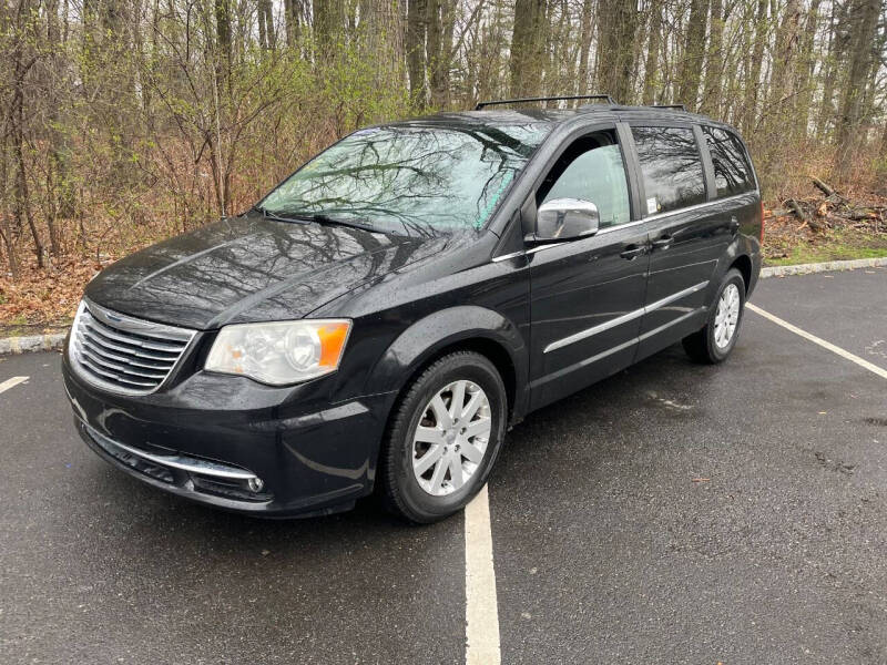 2011 Chrysler Town and Country Touring-L